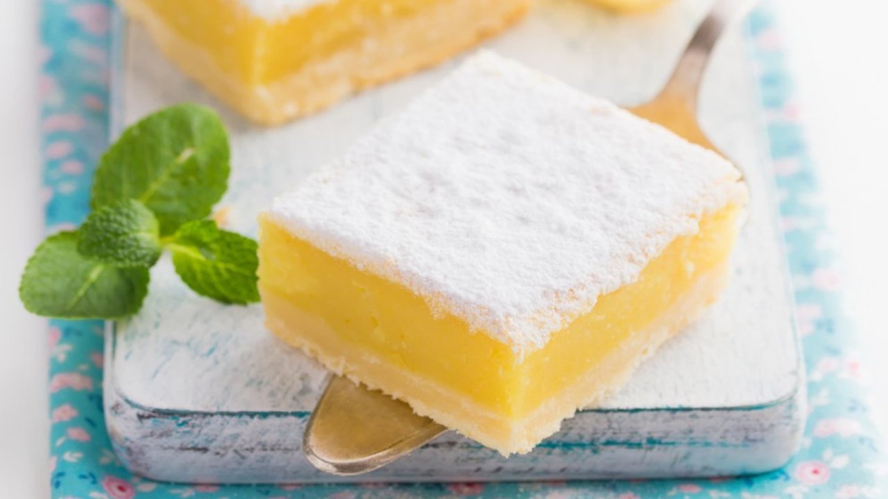 Lemon Marshmallow Slice CSR Sugar